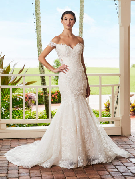 Wedding Dresses with Train Tagged