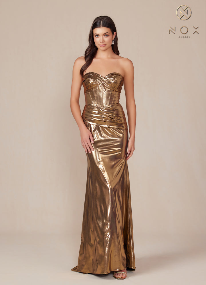 Metallic Fitted Strapless Gown by Nox Anabel T1499