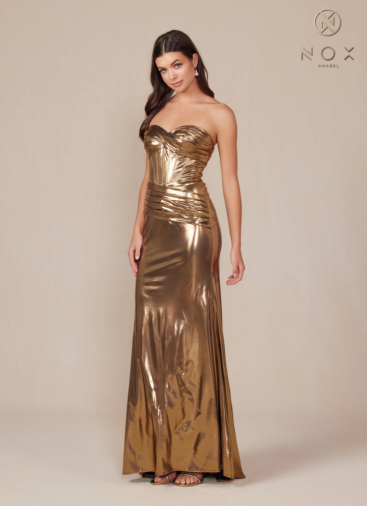 Metallic Fitted Strapless Gown by Nox Anabel T1499