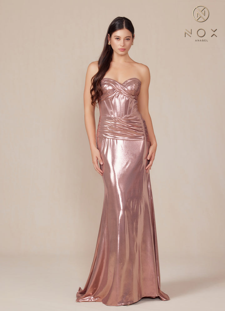 Metallic Fitted Strapless Gown by Nox Anabel T1499