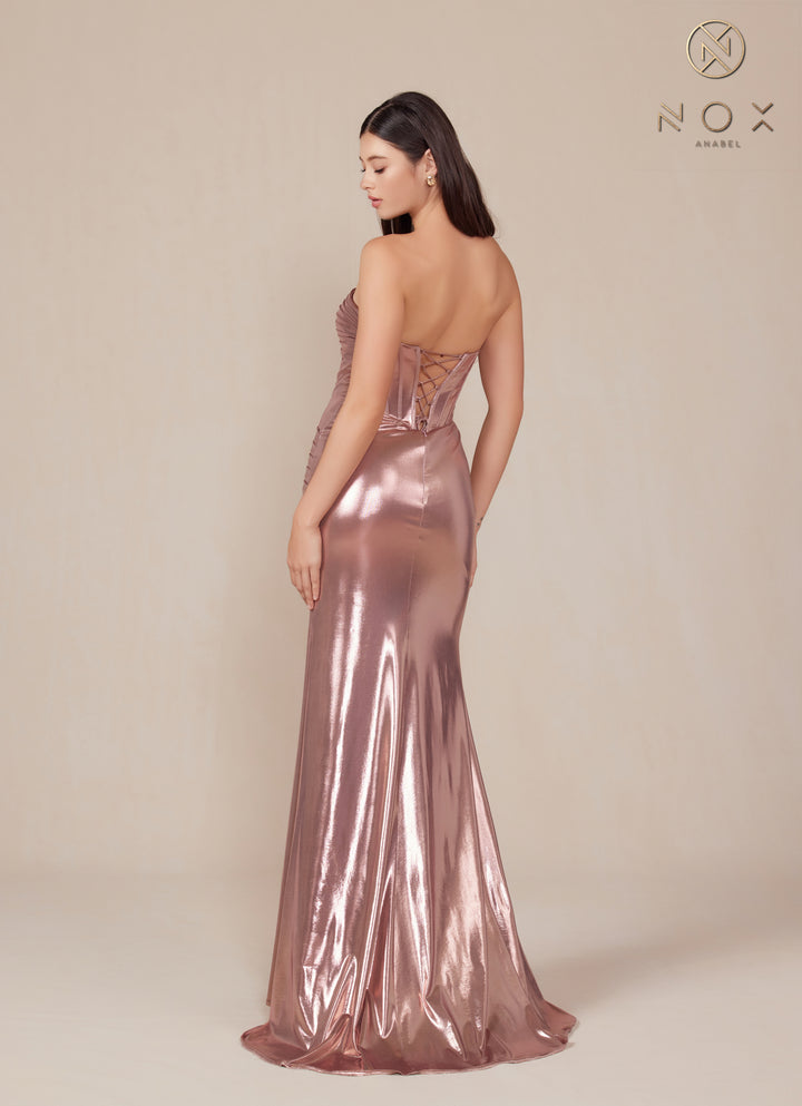 Metallic Fitted Strapless Gown by Nox Anabel T1499