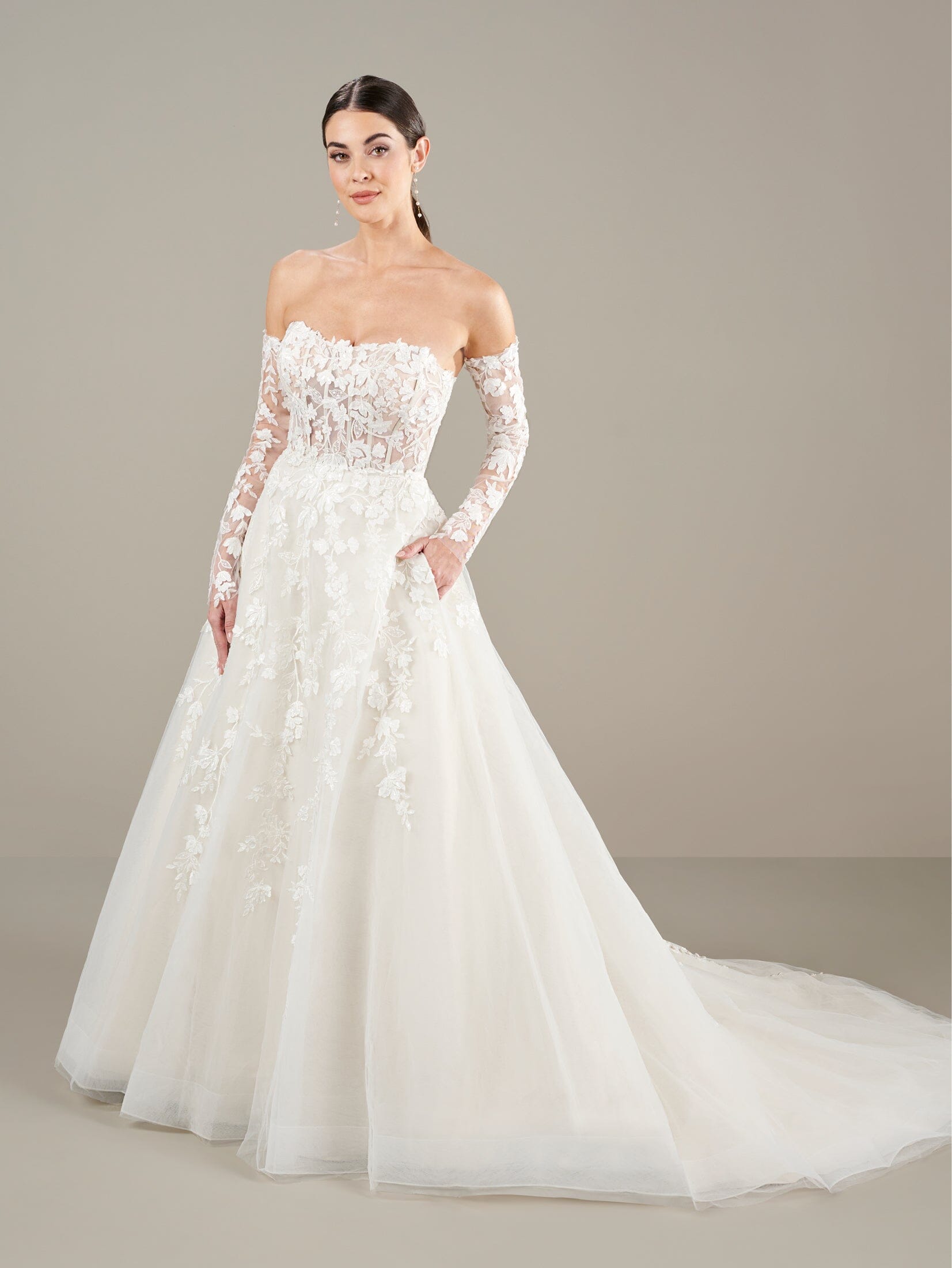 A line fashion bridal gown